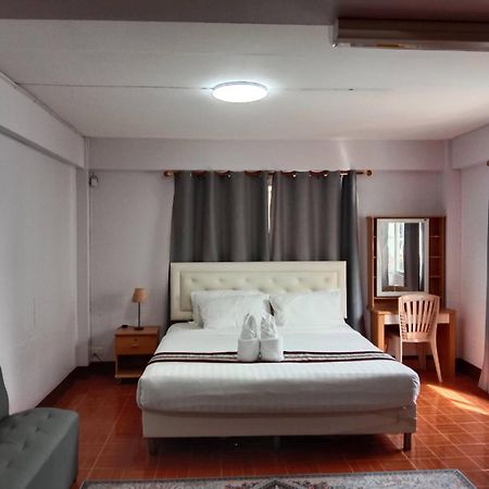 Beachfront Hotel Cha Am Cha-Am Luaran gambar